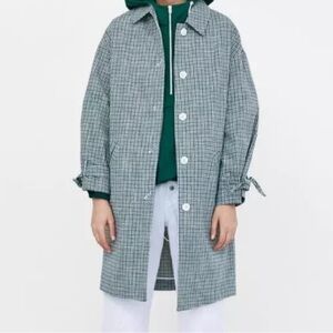 Zara - medium Women’s Checkered Coat- NWOT
